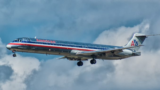 American Airlines MD-80